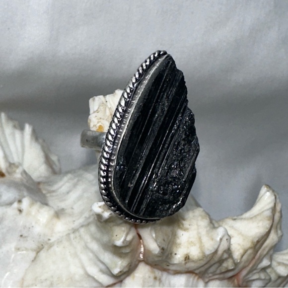 Sale* Raw Tourmaline nostalgia statement Ring - Picture 5 of 12